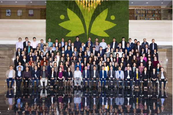 凝心聚力穩(wěn)發(fā)展，勠力同心謀新篇