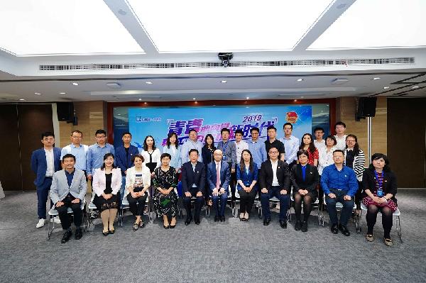 青春心向黨，建功新時(shí)代